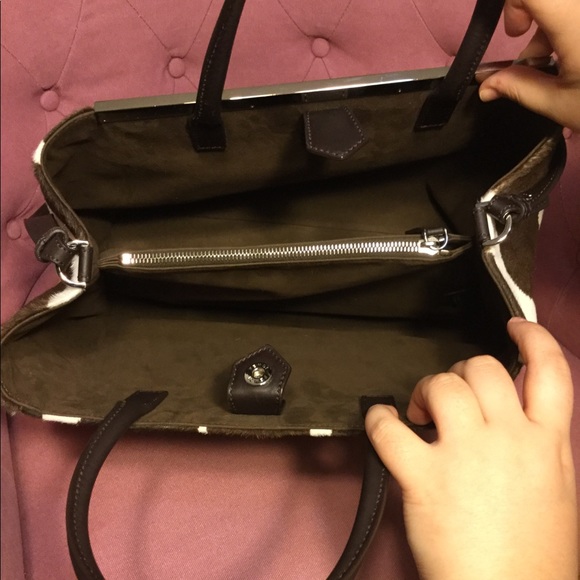 🌹FENDI 2jours medium zebra-print calf hair🌹 - Picture 8 of 14